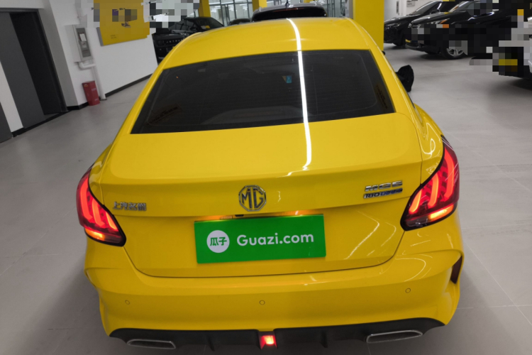 名爵 MG5 2021款 180DVVT 手动青春豪华版车身外观6