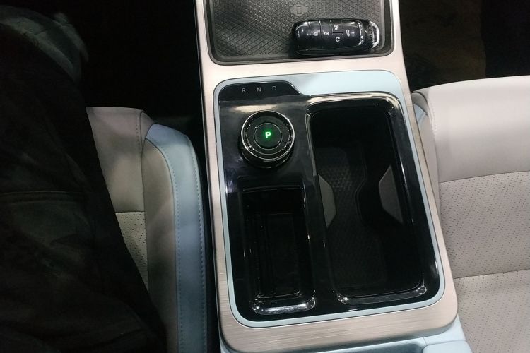 埃安 AION Y 2021款 70 智领活力版中控内饰18