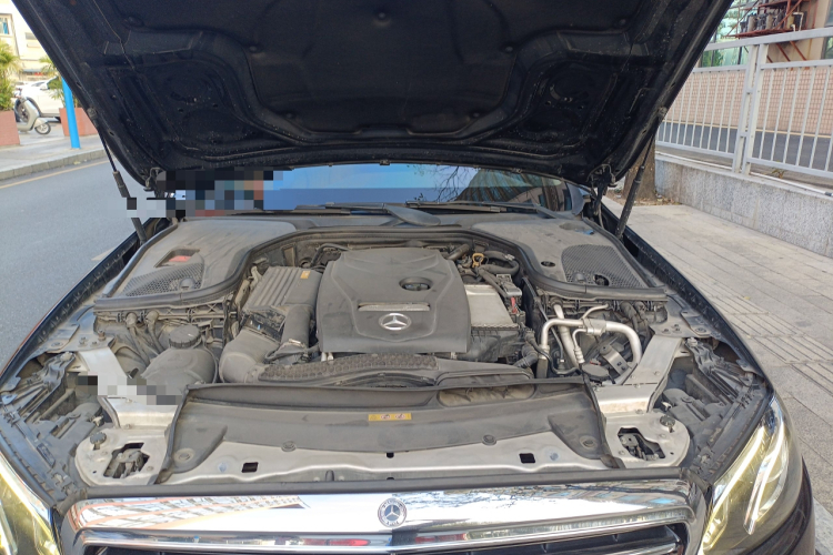 奔驰E级 2018款 E 200 L局部细节24