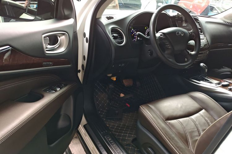 英菲尼迪QX60(进口) 2018款 2.5 S/C Hybrid 两驱卓越版 国VI中控内饰20