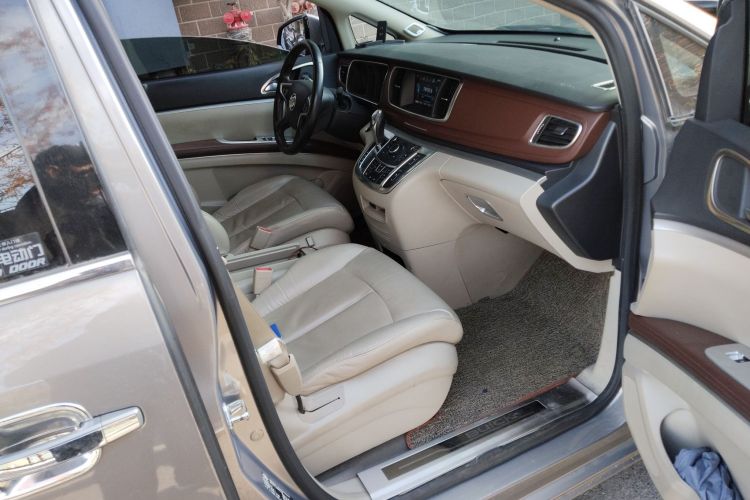 别克GL8 2017款 25S 豪华型 国V局部细节9005