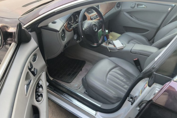 奔驰CLS 2009款 CLS 300中控内饰20