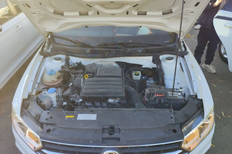 大众 2019款 改款 宝来·传奇 1.5L 手动时尚型 国VI机舱底盘24