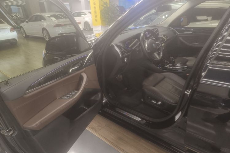 宝马X3 2021款 xDrive30i 领先型 M运动套装中控内饰7003