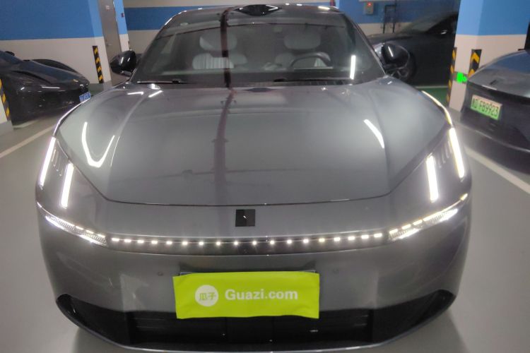 领克Z10 2024款 95kWh 702km四驱智驾Ultra车身外观2