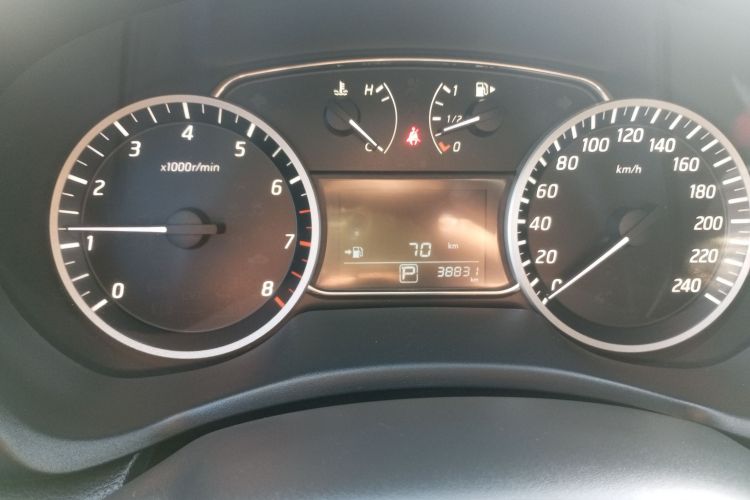 日产 轩逸 2022款 经典 1.6XE CVT舒适版中控内饰14