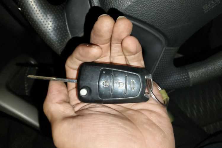 海马S5 2015款 1.6L 手动舒适型中控内饰11