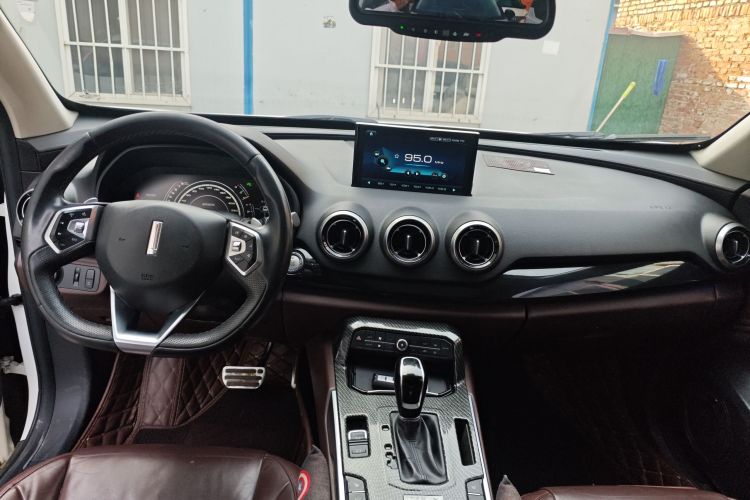 魏牌 VV7 2017款 2.0T 旗舰型中控内饰7002