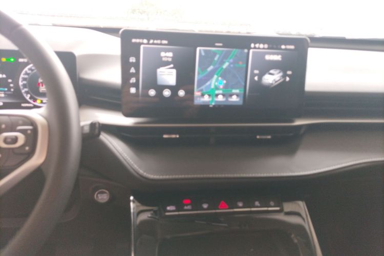 哈弗H6 2022款 第三代 1.5T 自动两驱Pro中控内饰16