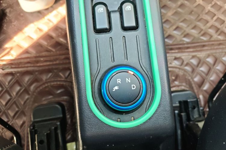 五菱汽车 宏光MINIEV 2022款 自在款 磷酸铁锂中控内饰18