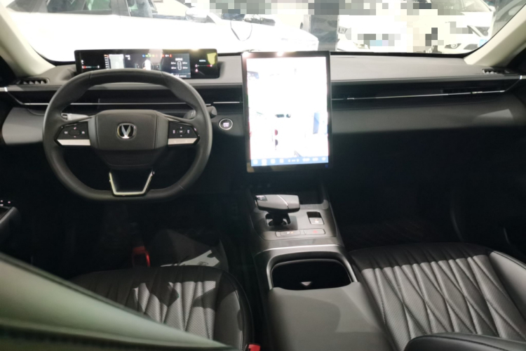 长安 逸动 2024款 1.5T GDI自动 旗舰型中控内饰12