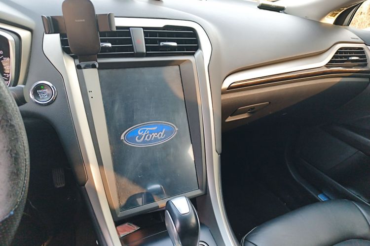 福特 蒙迪欧 2013款 2.0L GTDi200时尚型中控内饰16