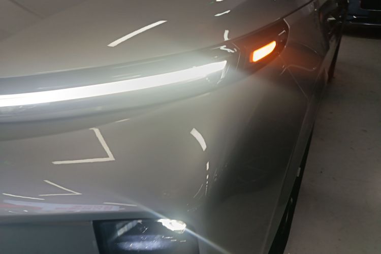 理想汽车 理想L8 2023款 Max局部细节36