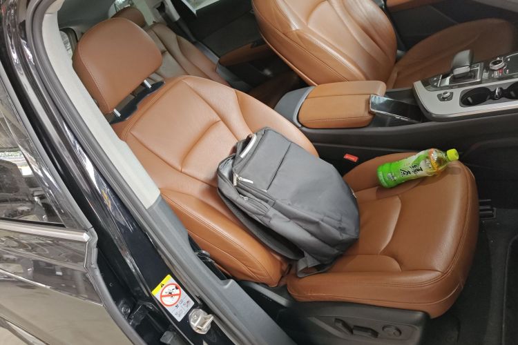 奥迪Q7 2019款 55 TFSI 技术型局部细节41