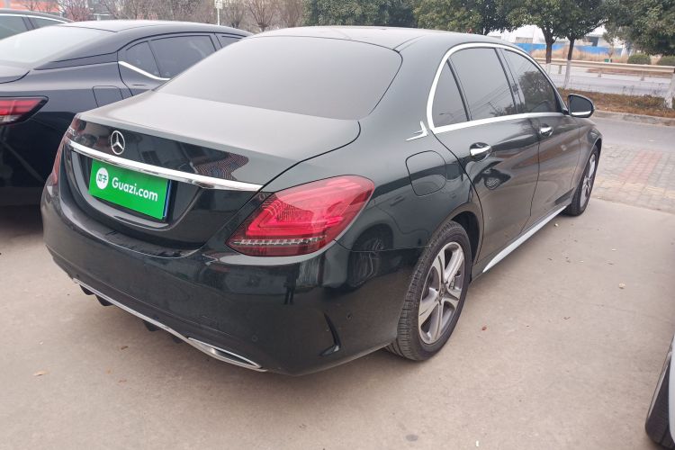 奔驰C级 2021款 C 260 L 运动版车身外观7