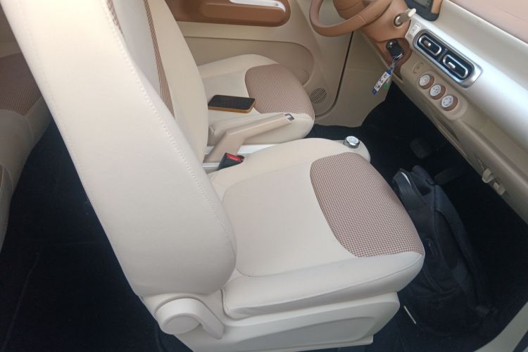 五菱汽车 宏光MINIEV 2024款 第三代 215km 青春版局部细节41