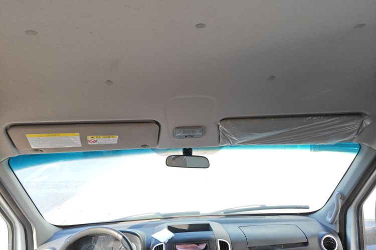 江汽集团 星锐 2022款 2.0T节油王PLUS快运版短轴6-7座HFC4DB3-2E4中控内饰22