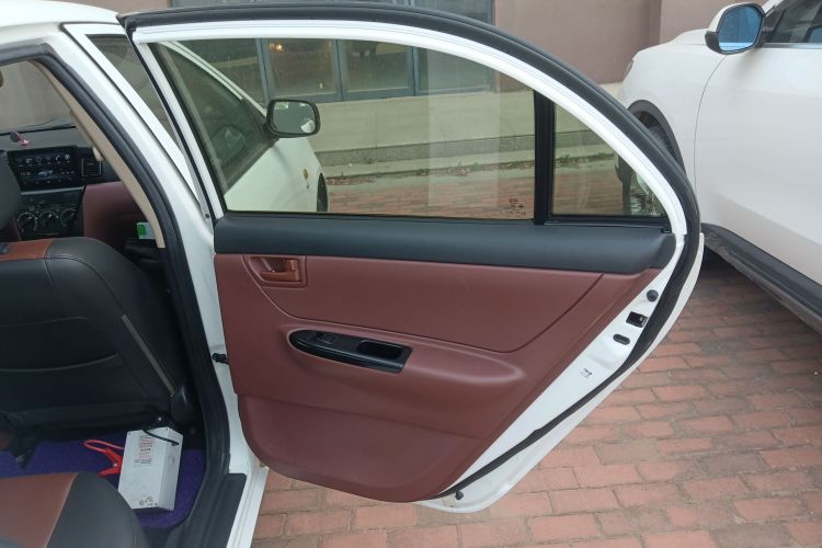 比亚迪F3 2018款 1.5L 手动经典型中控内饰7006