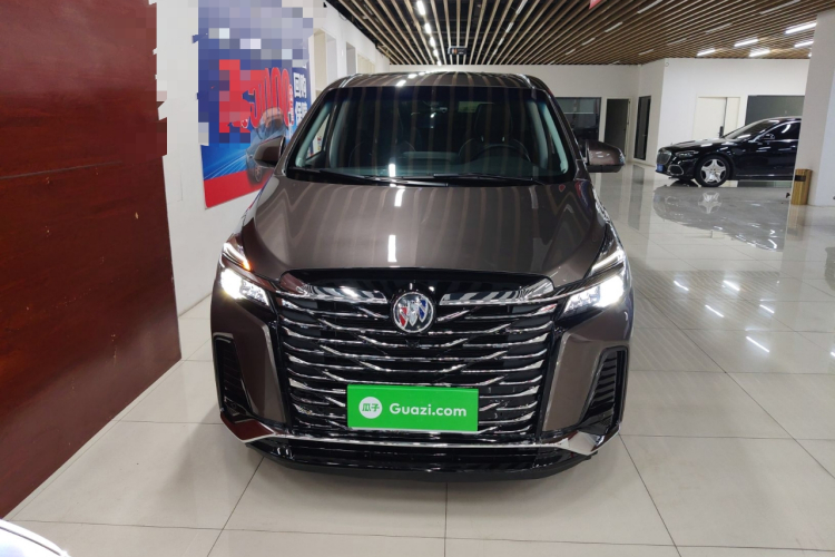 别克GL8 2022款 陆上公务舱 652T 尊贵型车身外观2