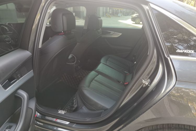 奥迪A4L 2020款 40 TFSI 时尚动感型中控内饰7004