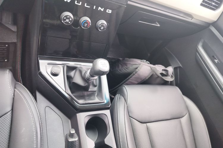 五菱汽车 五菱征程 2021款 1.5T 手动豪华型中控内饰18