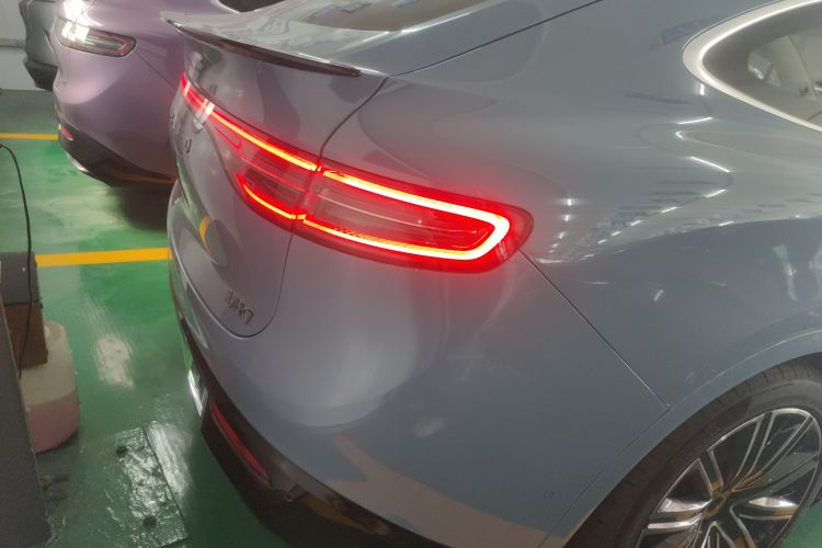 鸿蒙智行 智界R7 2024款 纯电 667km Max车身外观9