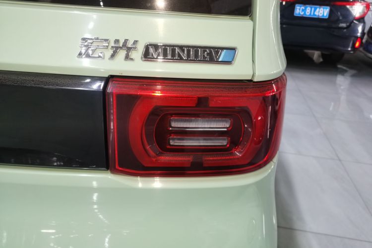 五菱汽车 宏光MINIEV 2021款 马卡龙臻享款 磷酸铁锂车身外观9