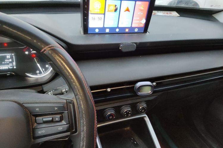 五菱汽车 五菱星驰 2022款 1.5L 手动自由型中控内饰16