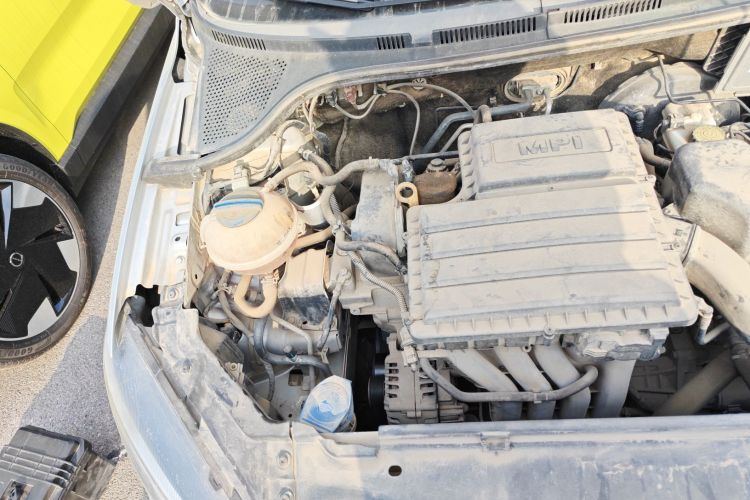 大众 捷达 2015款 1.6L 自动时尚型局部细节9006