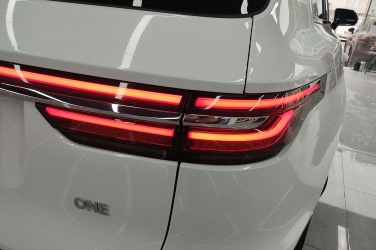 理想汽车 理想ONE 2021款 增程6座版车身外观9