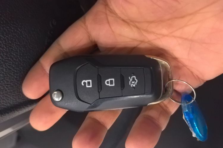 福特 福睿斯 2015款 1.5L 自动时尚型中控内饰11