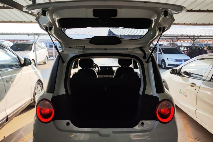 长安启源 长安Lumin 2023款 205km 香沁款机舱底盘23