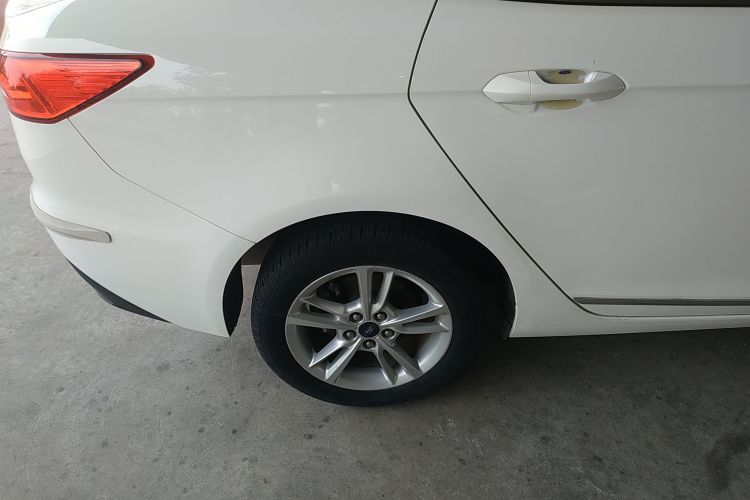 福特 福睿斯 2019款 改款 1.5L 自动悦享型 国VI车身外观6008