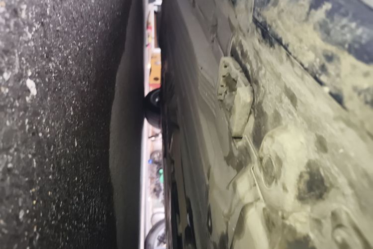 奔驰C级 2023款 改款 C 260 L 运动版局部细节9001