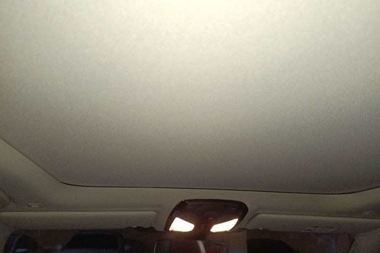 宝马i3 2025款 eDrive 35 L中控内饰22