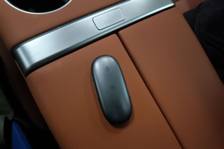 理想汽车 理想L8 2023款 Pro中控内饰11