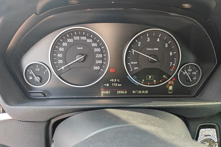 宝马3系 2019款 320Li 时尚型中控内饰14