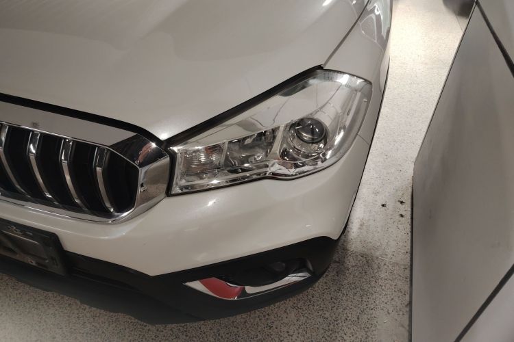 铃木 骁途 2017款 1.6L 手动两驱都市时尚型局部细节36