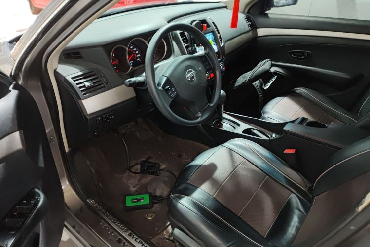 日产 轩逸 2019款 经典 1.6XE+ CVT智联领先版中控内饰19