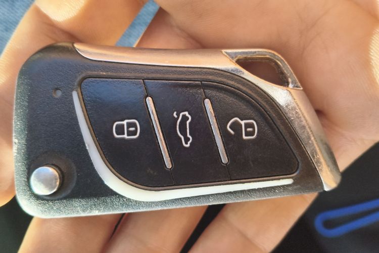 标致301 2016款 1.6L 手动舒适版中控内饰7001