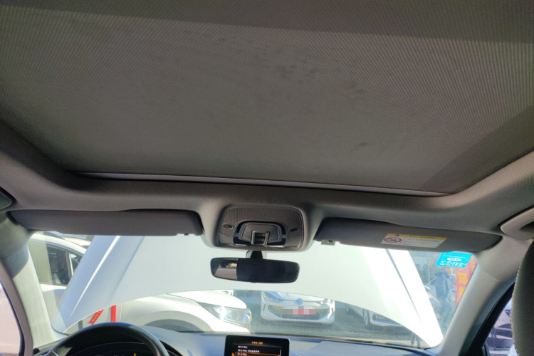 奥迪A4L 2019款 40 TFSI 进取型 国VI中控内饰22