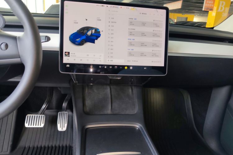 特斯拉 Model Y 2021款 长续航全轮驱动版中控内饰16