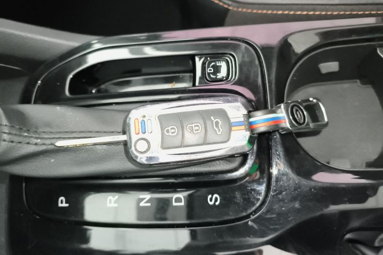 广汽传祺 传祺GS3 2017款 150N 自动精英版中控内饰11