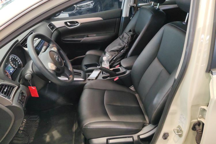 日产 轩逸 2022款 经典 1.6XE CVT舒适版局部细节19