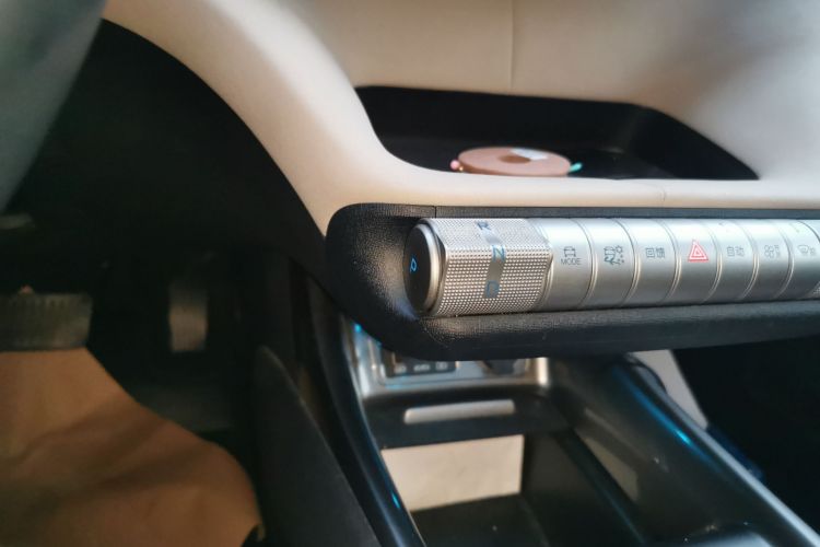 比亚迪 海豚 2023款 420km 时尚版中控内饰18