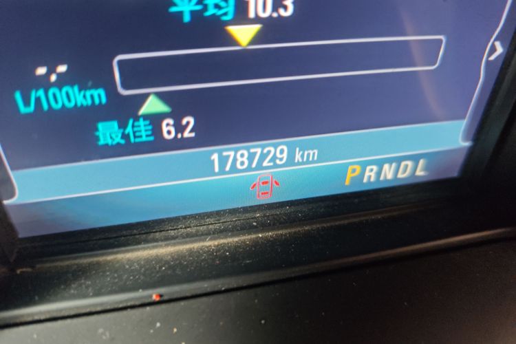 别克 昂科威 2015款 20T 两驱精英型中控内饰15