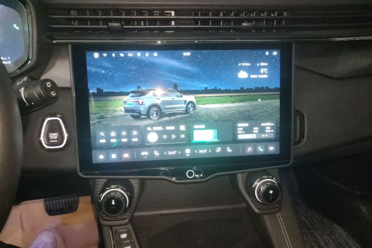 领克01 EM-P 2023款 1.5TD EM-P PM中控内饰16