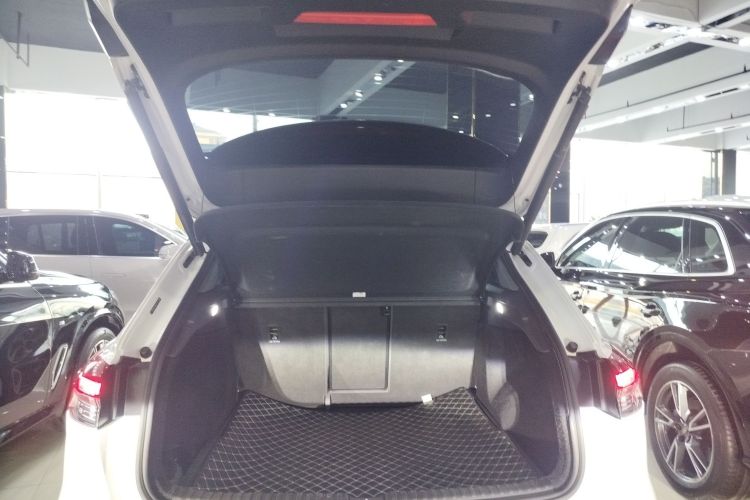 奥迪Q4 e-tron 2024款 40 e-tron 创境版机舱底盘23