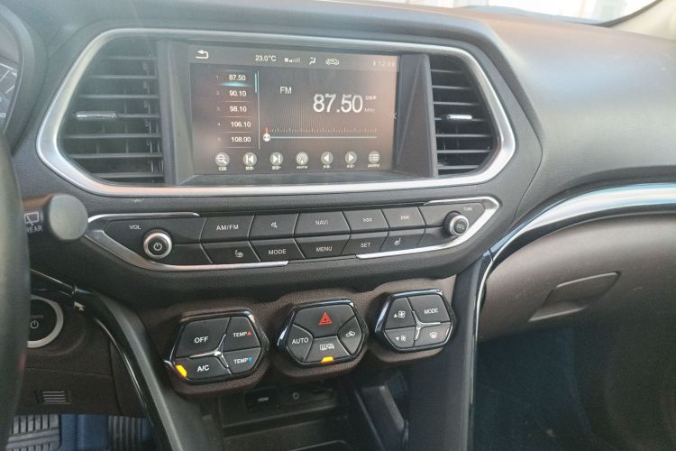 广汽传祺 传祺GS4新能源 2017款 1.5L PHEV尊享版中控内饰16