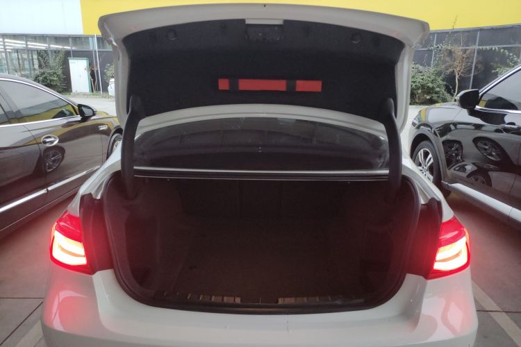 宝马3系 2018款 320Li 领先型M运动套装局部细节23